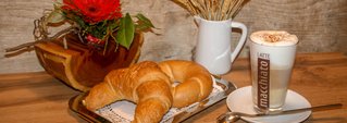 Kaffee und Kipferl
